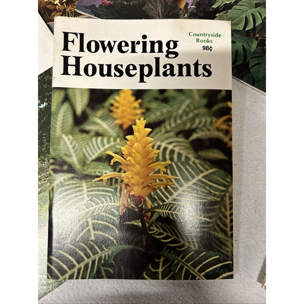Gardening Guides VINTAGE‎ Book 1970'S Garden And Houseplants Countryside Books